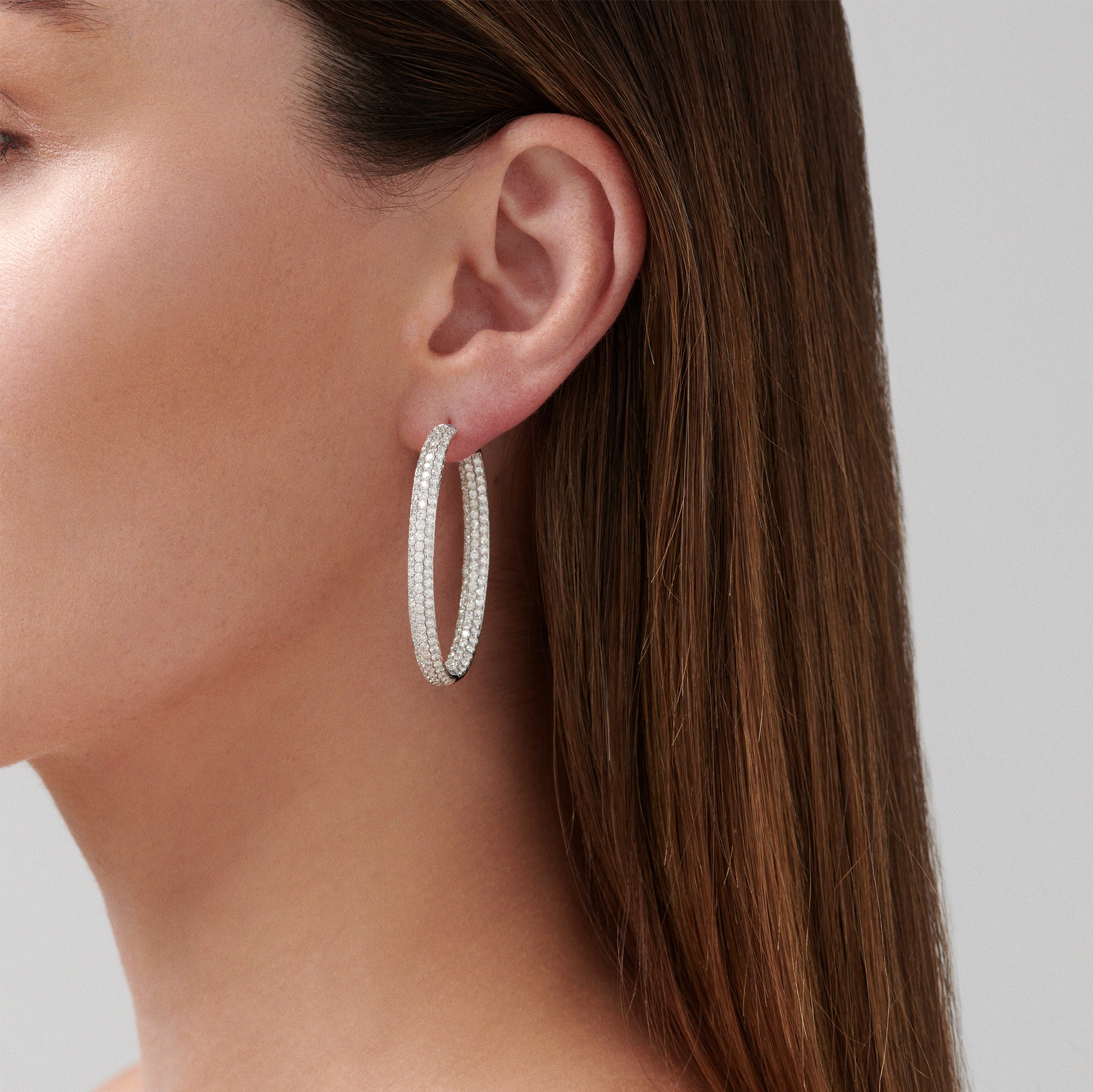 Artisan Pavé Oval Hoop Earrings | 18K White Gold - Image 2