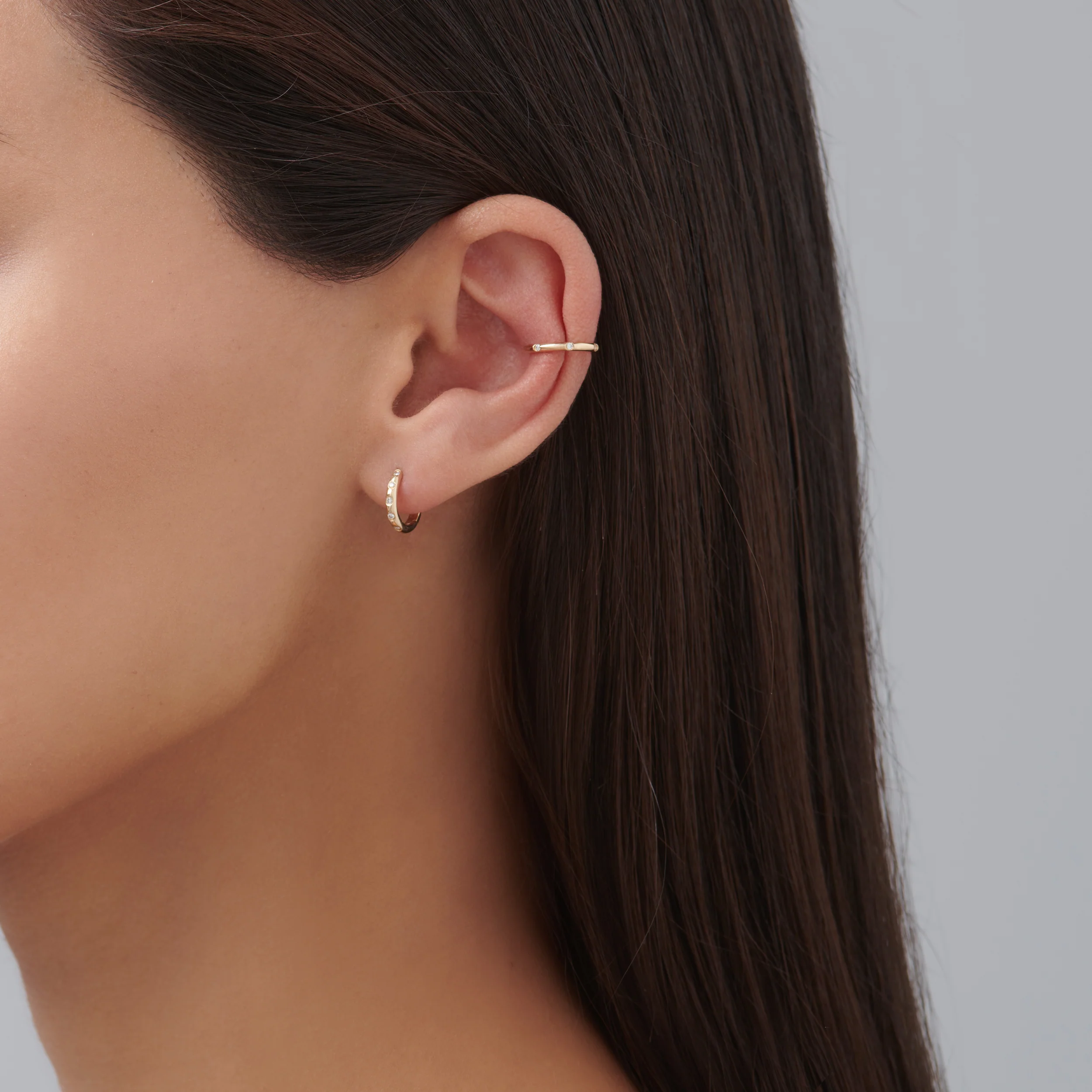 Capri Dreaming® Pebble Ear Cuff Small | Yellow Gold - Image 4