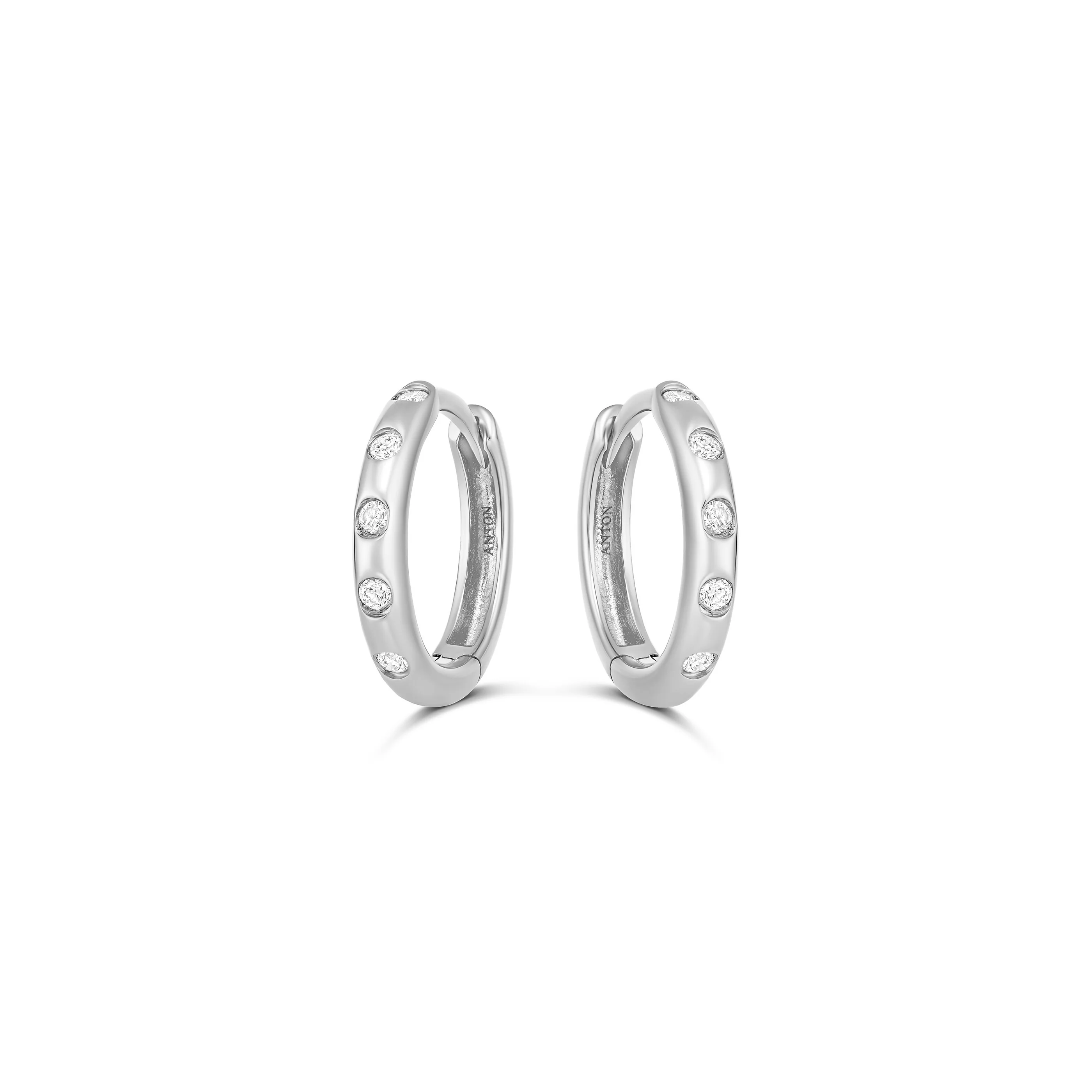 Capri Dreaming® Pebble Huggies Small | Yellow Gold - Image 5