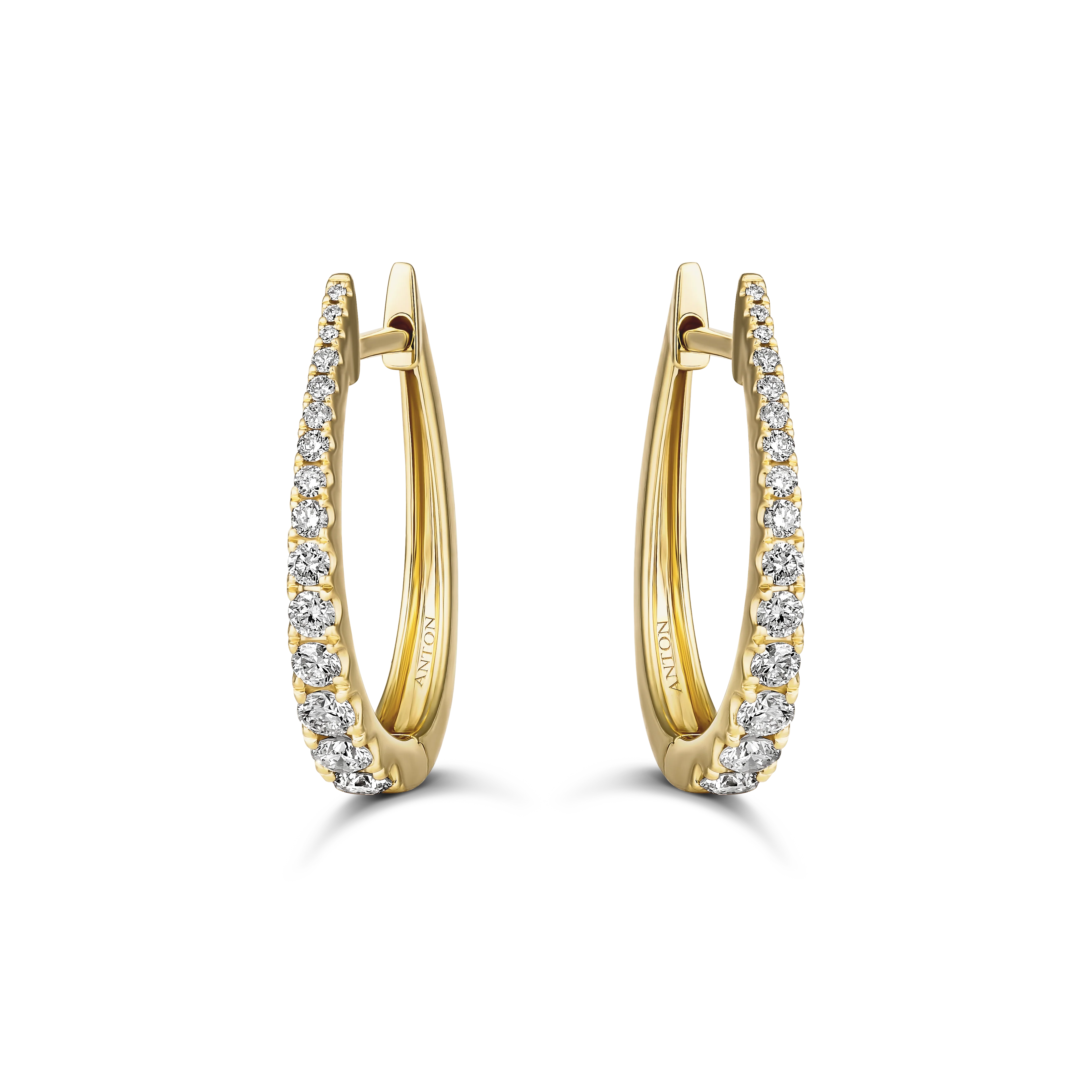 Classic Pear Shape Tapered Huggies Medium 19mm | 18K Yellow Gold - Image 2