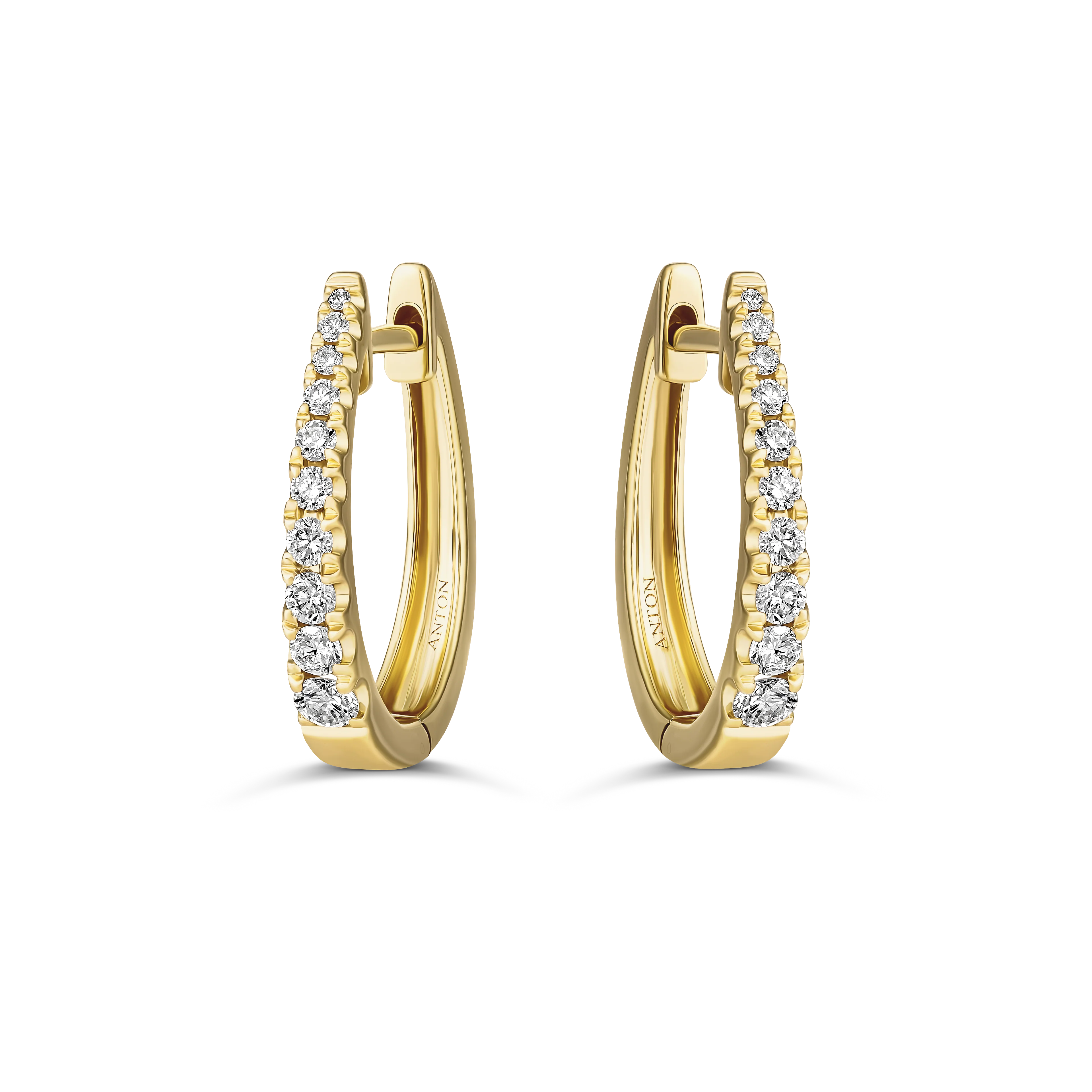 Classic Pear Shape Tapered Huggies Small 16mm | 18K White Gold - Image 4