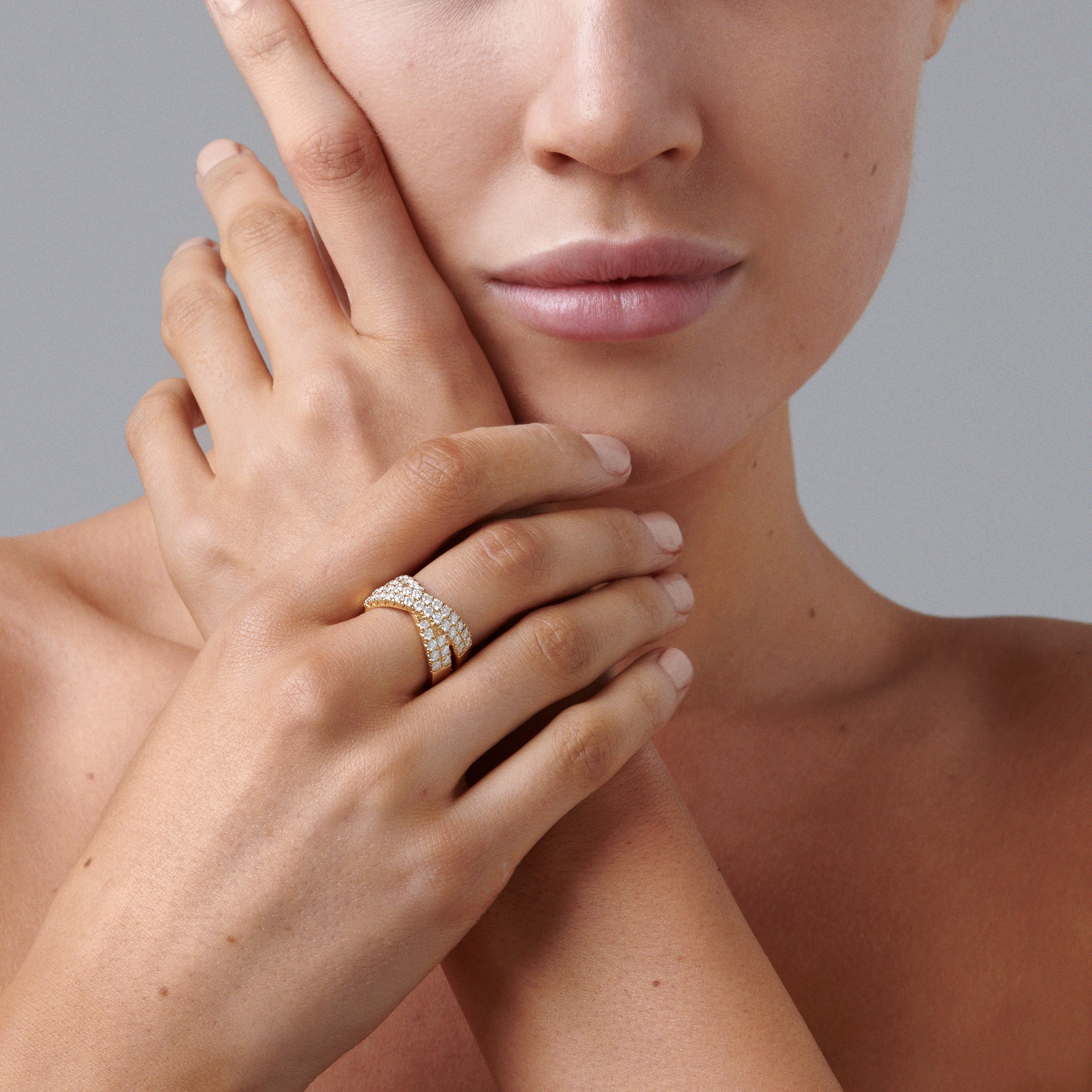 Krisscut Eclipse Crossover Ring | Yellow Gold - Image 4