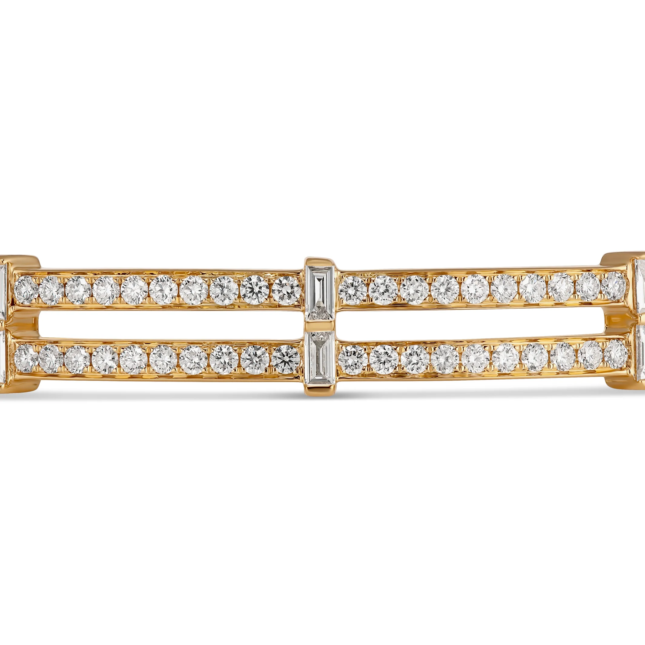 Lighthouse® Bangle | Yellow Gold - Image 3