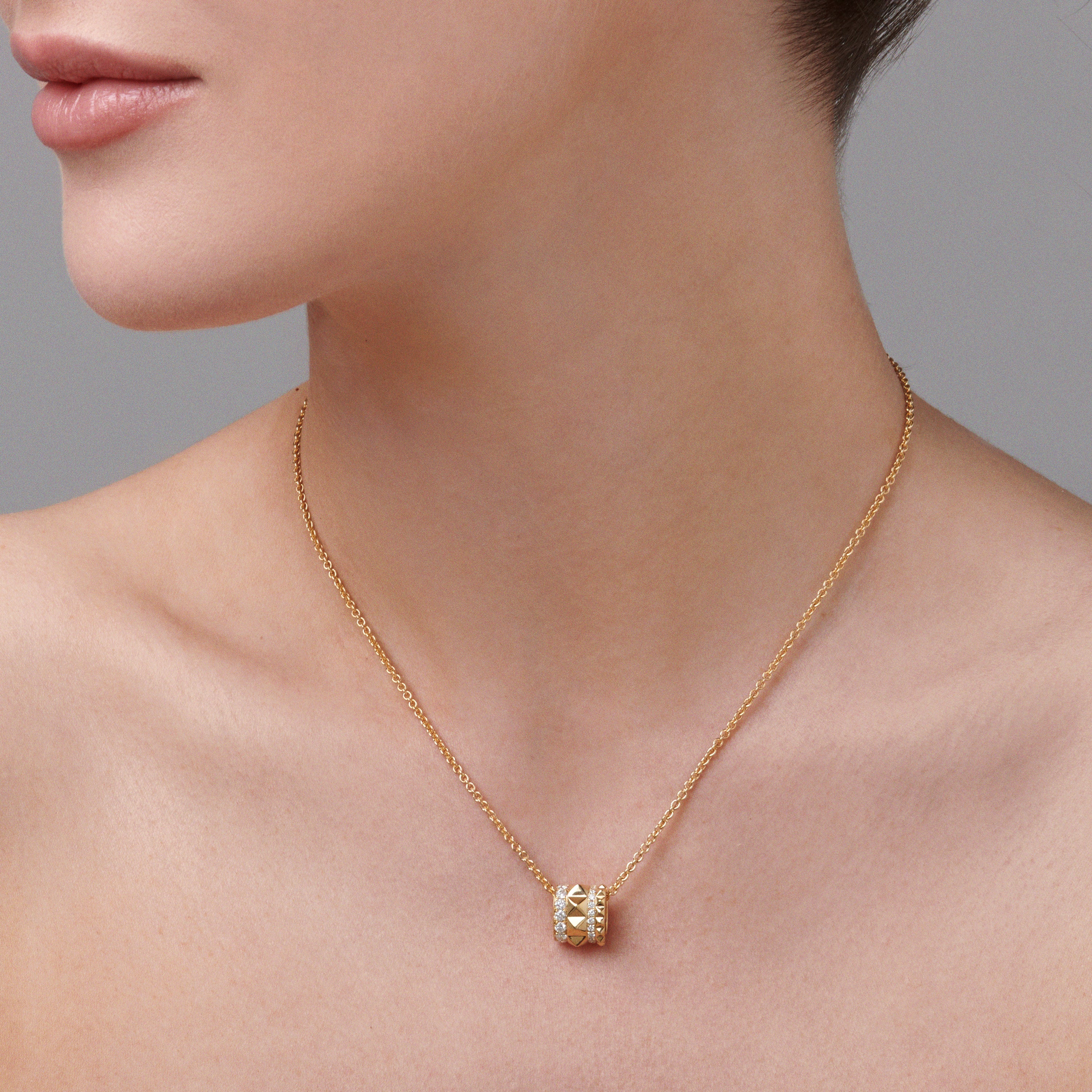 R.08® Icon Pendant Necklace | 18K Yellow Gold - Image 2