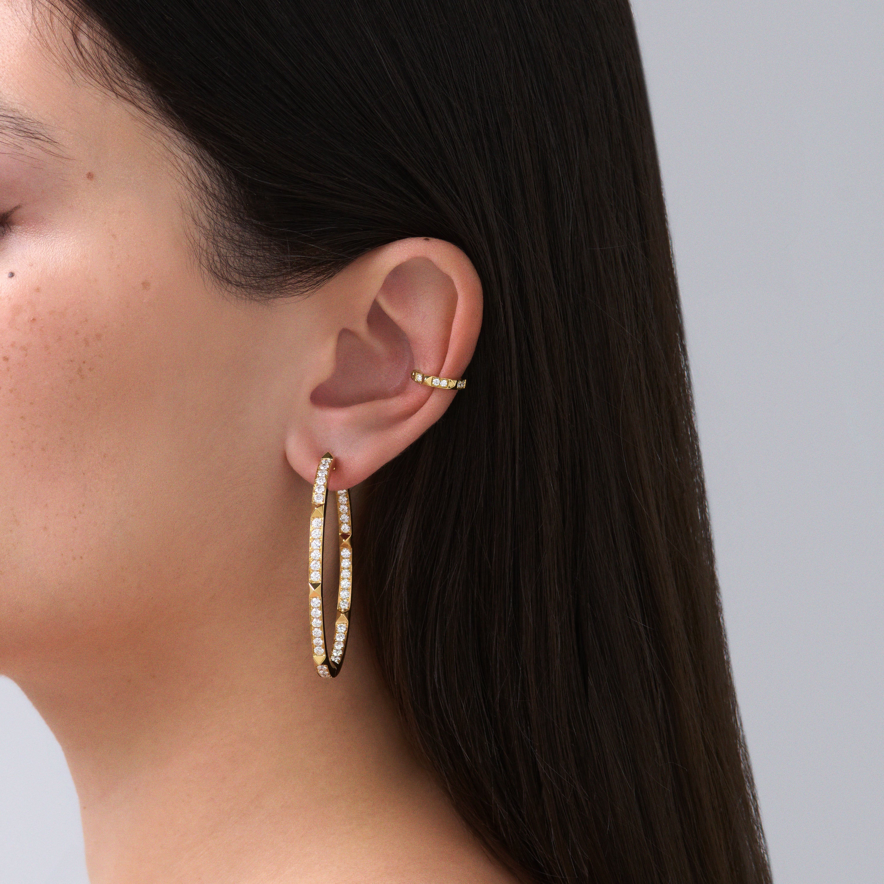 R.08® Une Diamond Ear Cuff | 18K Yellow Gold - Image 2