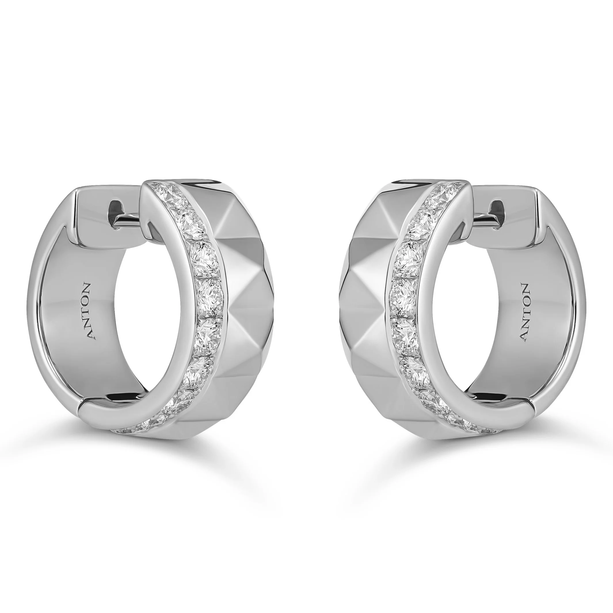 R.08® Une Diamond Huggies | 18K White Gold - Image 3