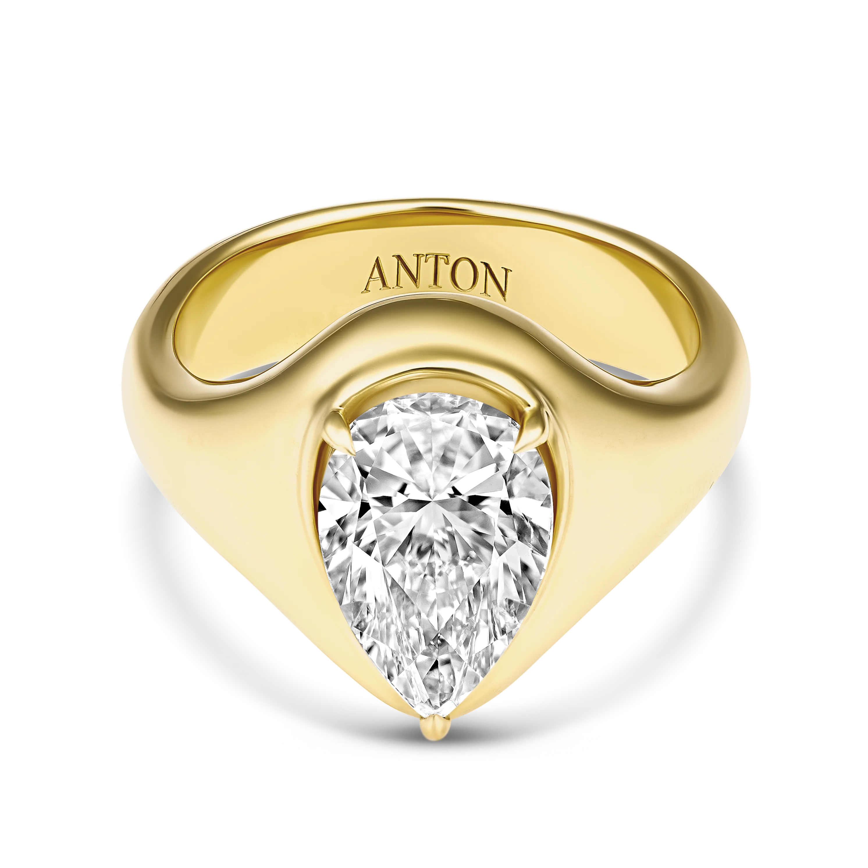 Luminous Pear Natural Diamond Ring | 18K Yellow Gold